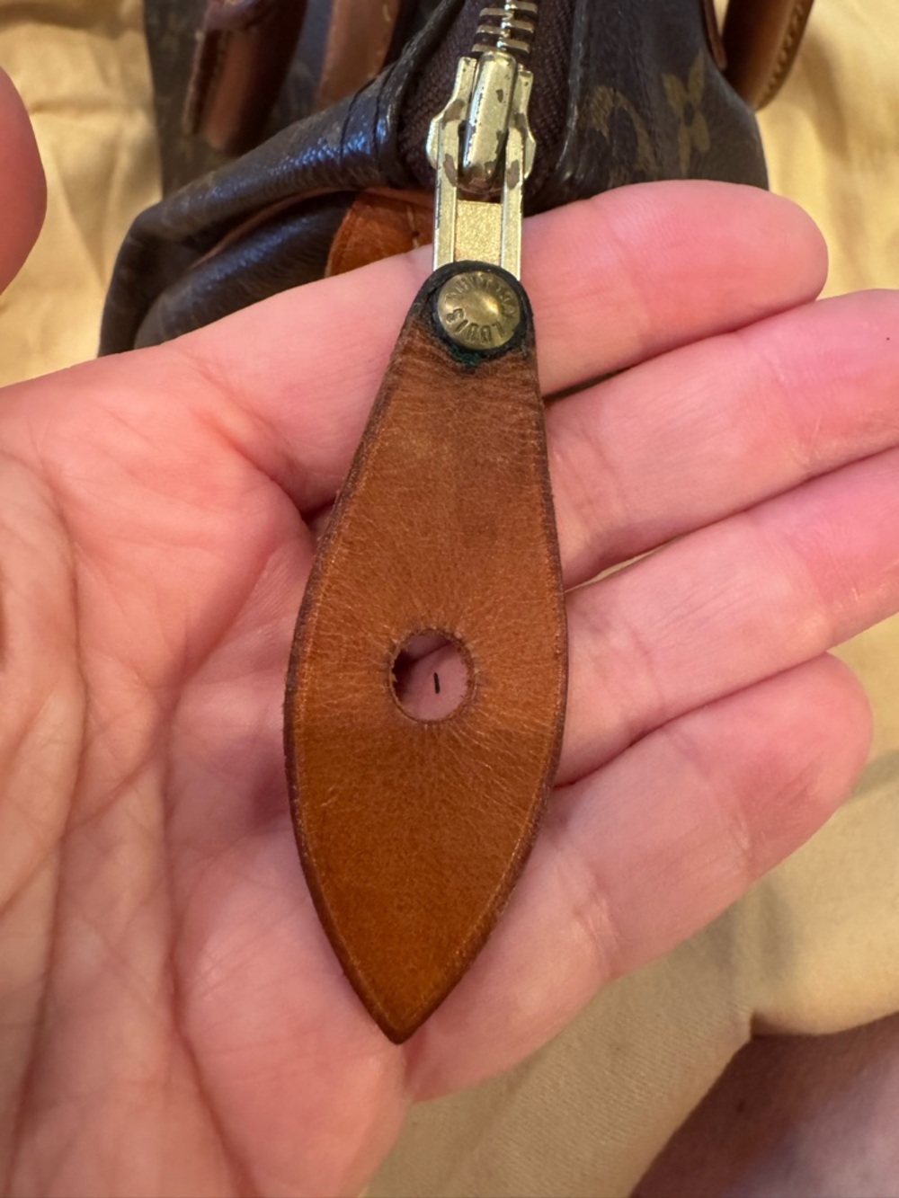 Classic! Timeless! Authentic Louis Vuitton Brown Speedy! With Sleeper Bag! - Picture 11 of 11